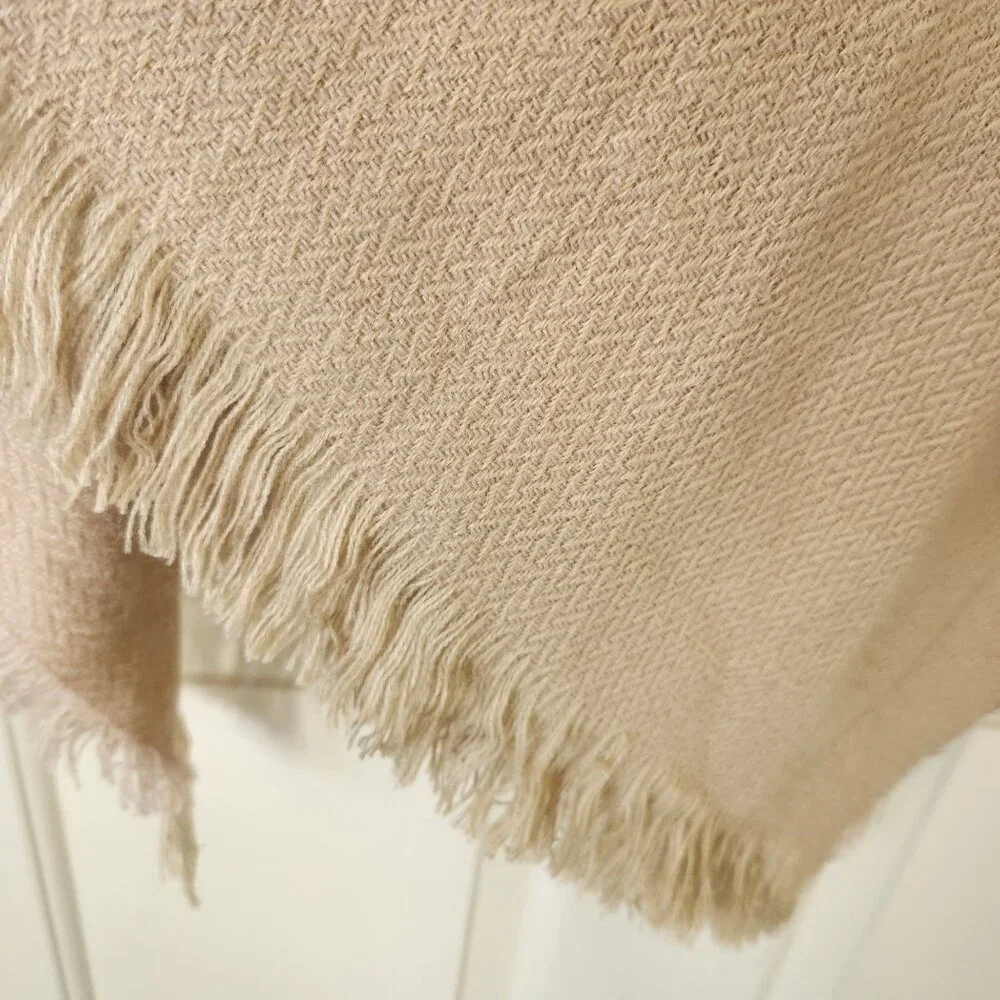 Massini Ombre Ruana One Size Beige Taupe Wrap Shawl Fall Winter Boho Prairie - Picture 5 of 11